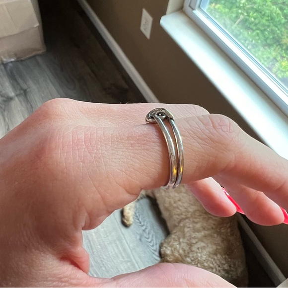 Vintage Retro Silver Tone Lovers Double Knot Loop Ring Size 7 - Picture 6 of 11